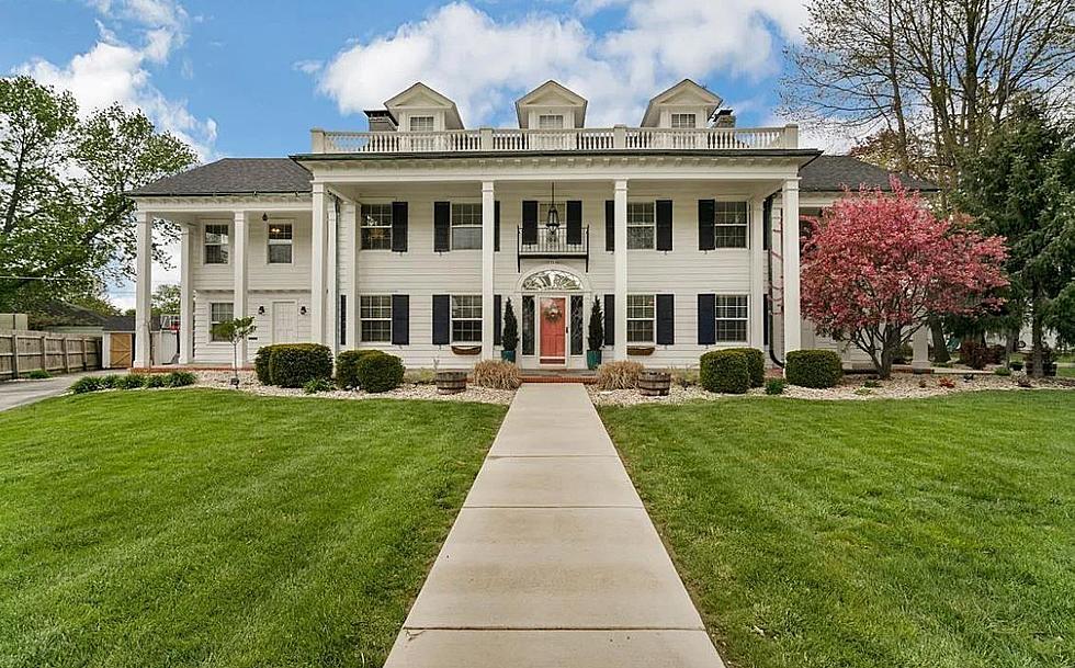 Must See Photos of Indiana Colonial Revival Home