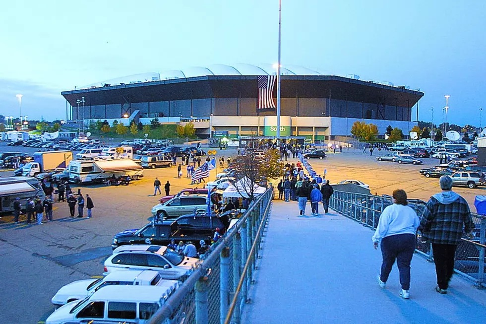 The Rise And Fall Of The Pontiac Silverdome In Detroit